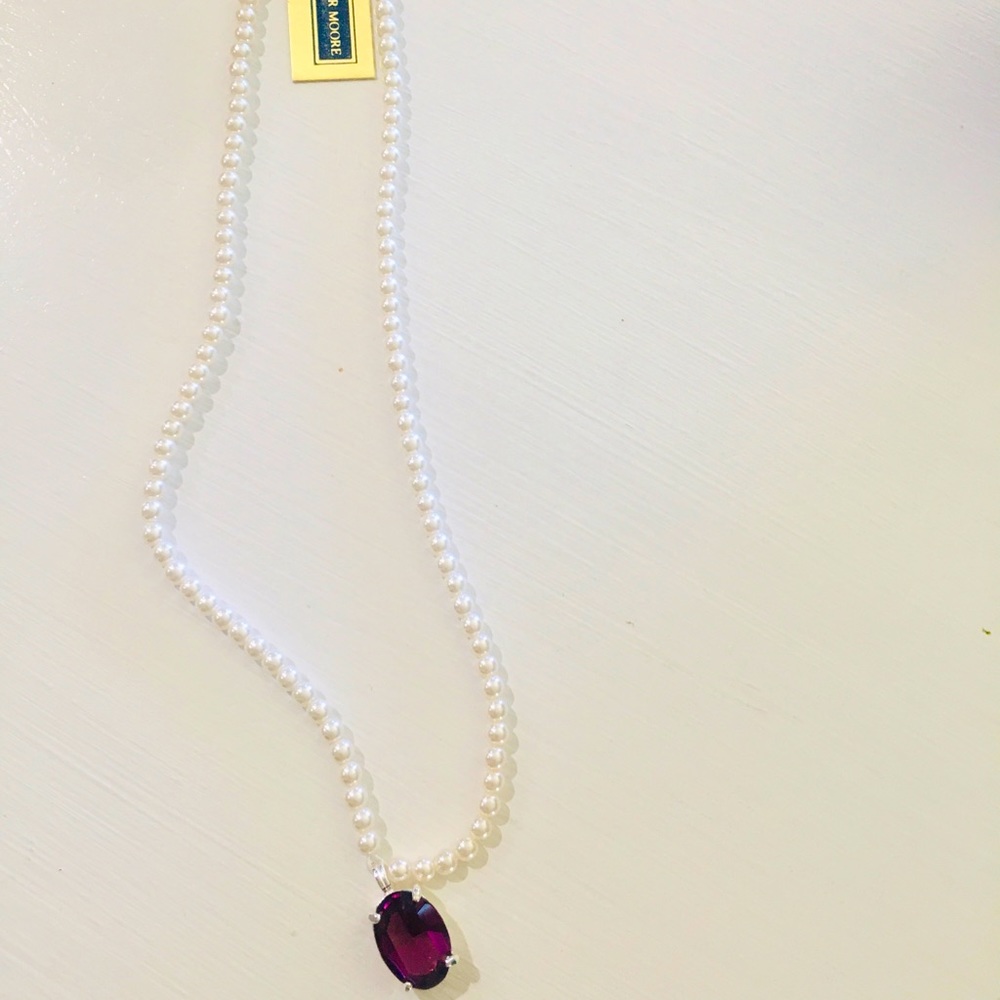 Vintage Pearl Necklace with purple stone